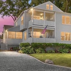 Edgewater's Shelby on the Bay