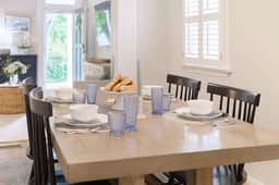Downtown Annapolis Charming 2 BDR Townhome
