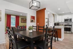 Downtown Annapolis 3 bedroom home with parking!
