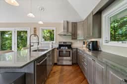 Waterfront Annapolis Home Near USNA Stadium - Image 2