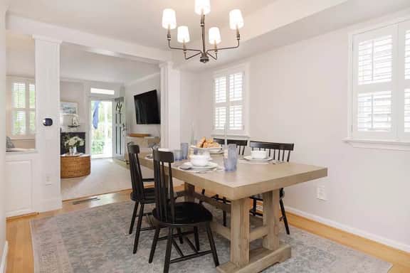 Downtown Annapolis Charming 2 BDR Townhome