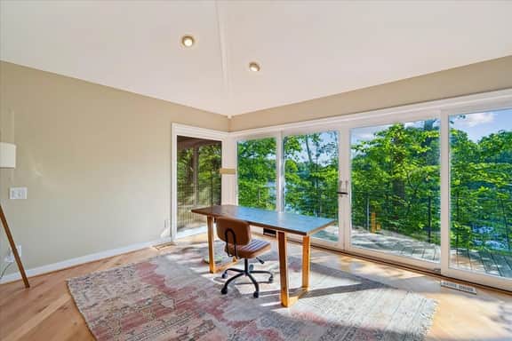 Waterfront Annapolis Home Near USNA Stadium - Image 5
